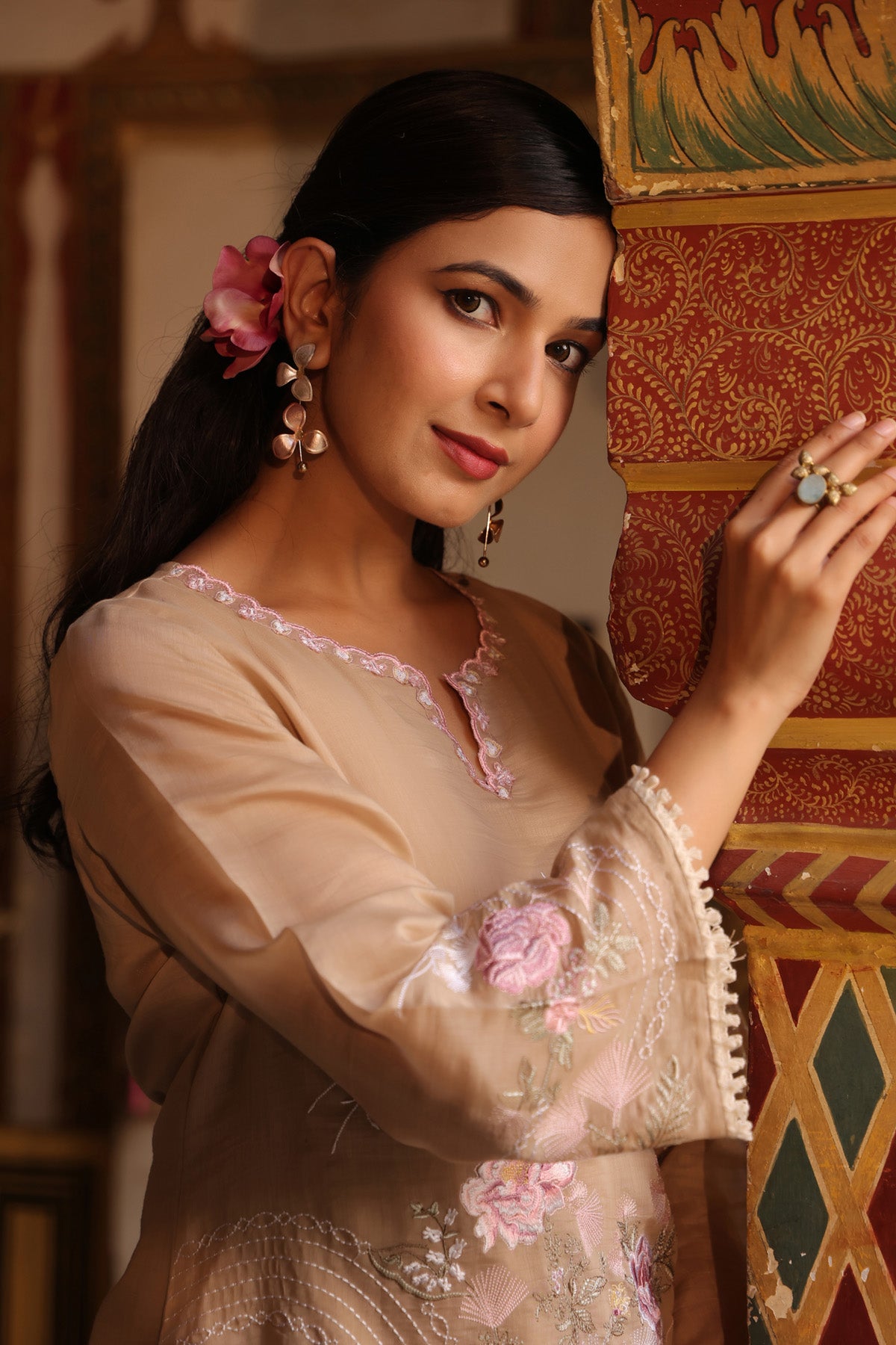 Beige Mul Chanderi Embroidered Farshi Suit Set With Dupatta
