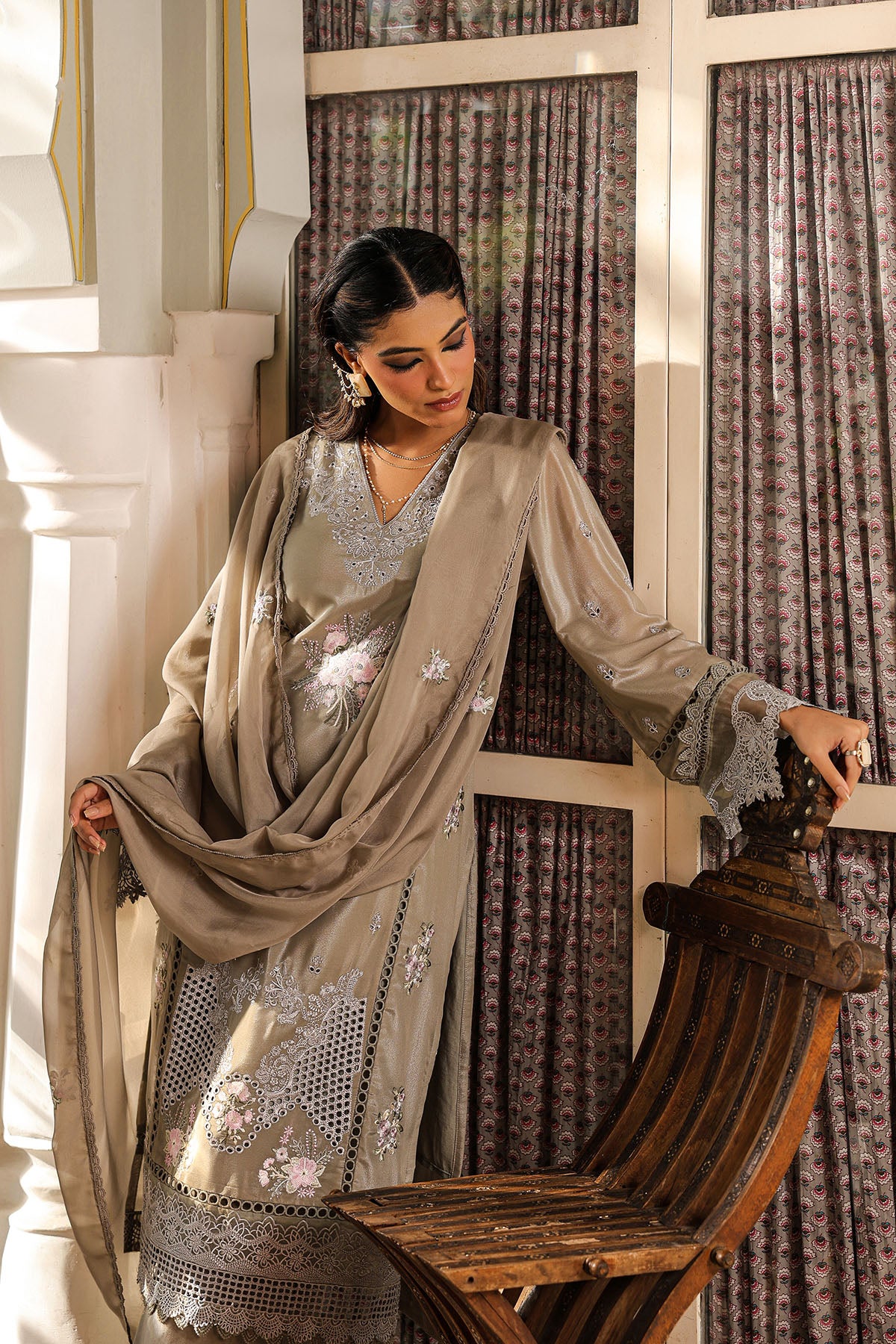 Grey Viscose Crepe Embroidered Pakistani Suit